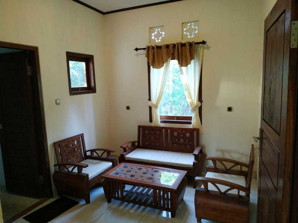Отель Taman Sari Tagtag Санур Экстерьер фото