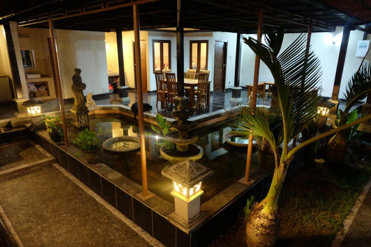 Отель Taman Sari Tagtag Санур Экстерьер фото