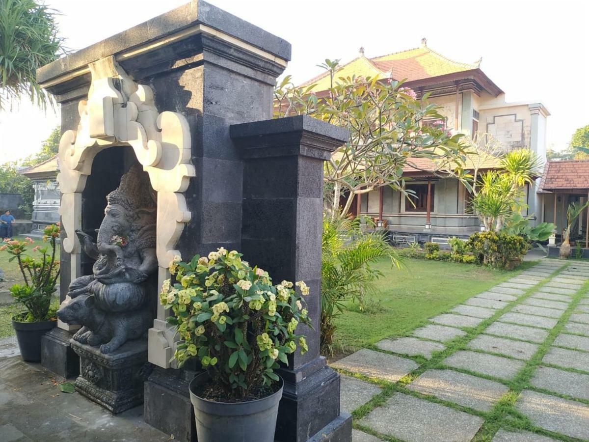 Отель Taman Sari Tagtag Санур Экстерьер фото
